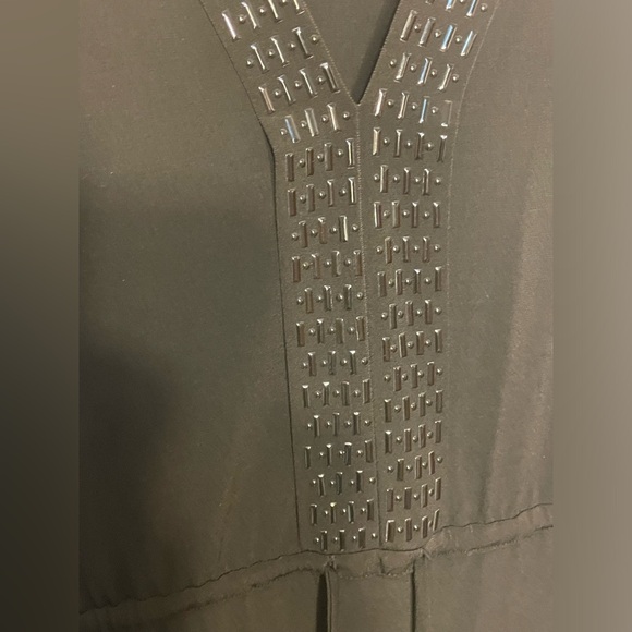 40-Calvin Klein Short Sleeve Midi Black Dress with Beading Size 12 - Picture 10 of 11